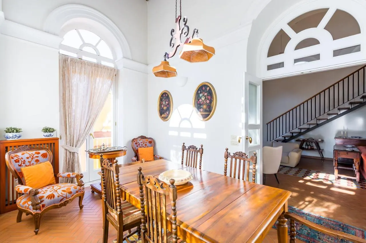 Residenza Capano Charming House By Napoliapartments Italy