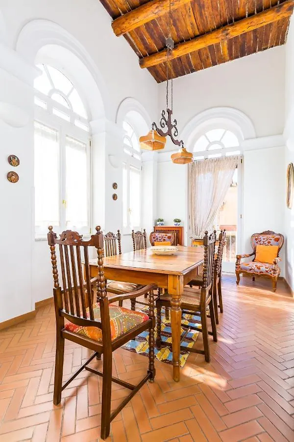 Residenza Capano Charming House By Napoliapartments 0*, Naples